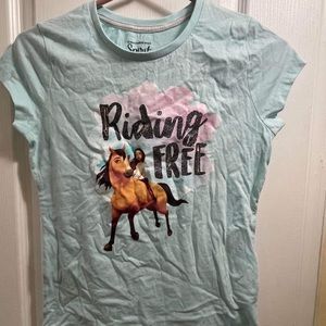 ⭐️ 2/$15 ⭐️Girls dream works, Spirit , riding free tshirt